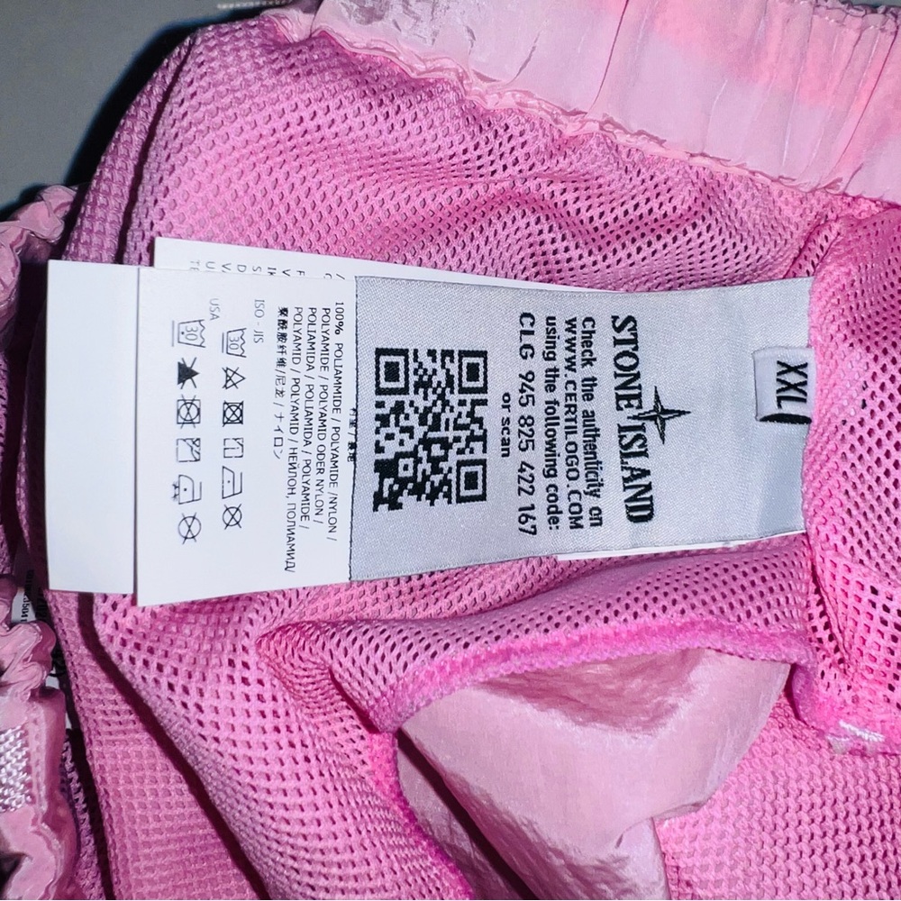 Stone Island Oleander shorts NYLON METAL IN ECONYL - Picture 10 of 12